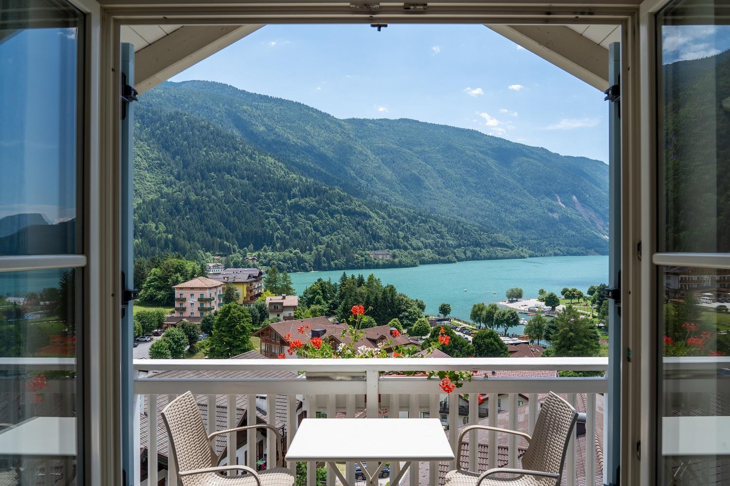 Hotel Europa Molveno Exterior foto
